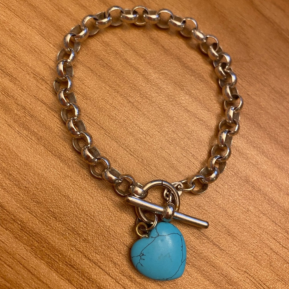 Adorable 925 silver charm bracelet with turquoise